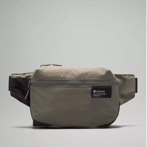 Lululemon Clean Lines Belt Bag 2L